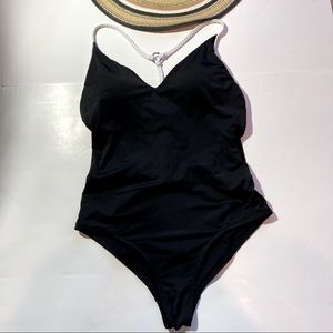 One piece Black swimsuit high cut leg